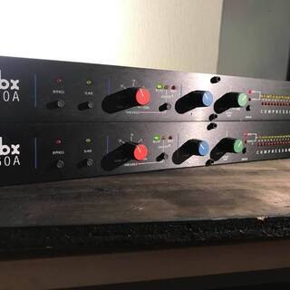DBX 160A COMPRESSOR/LIMITTER 定番コンプ・リミッター 2台 - オーディオ