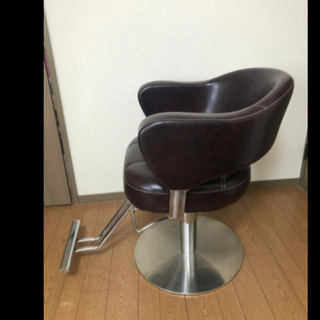 【新品未使用品】スタイリングチェア - 大阪市