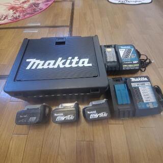 MAKITA、充電器2個、14V電池3個、おまけ