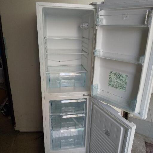 スリム型ちょっと大きめ２ドア冷蔵庫