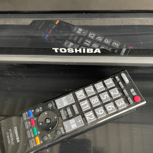 TOSHIBA 東芝 液晶カラーテレビ 40型 40A8000 2010年製