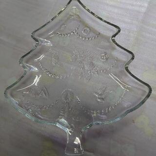 クリスマスツリー型ガラス皿