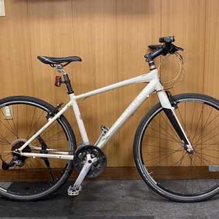 修理しないと乗れません TREK FX7.4 クロスバイク中古 現状走行