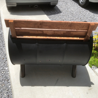 ドラム缶を加工した椅子 ソファーです 建て直し