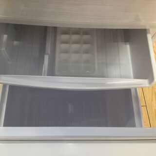 安心6カ月保証付】2ドア冷蔵庫 SJ-D14D-W 2018年製 137L 【トレファク