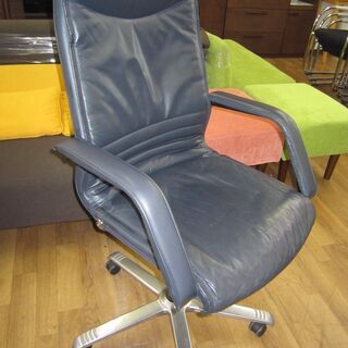 R016  高級【Girsberger Trilax Chair】オフィスチェア、本革、良品