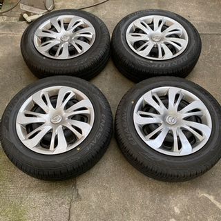 185/65R15 夏タイヤ 9分山 ホイルキャップ付き