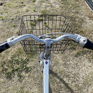 【メンテナンス済み即のりOK】27インチ　ブリヂストン　アルベルト　パールホワイト　内装5段　前かご、オートライト、一発二錠カギつき　鹿児島市 メンテナンス済み即のりOK】27インチ ブリヂストン アルベルト パール