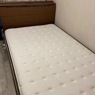 ニトリ 宮付き(コンセント有)セミダブルベッド institutoloscher.net