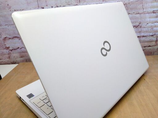 高速☆富士通☆i7☆SSD☆8GB☆WEBカメラ☆Blu-ray☆