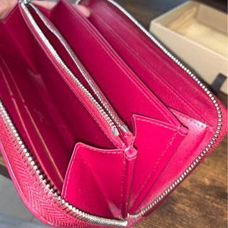 LOUIS VUITTON エピ　ジッピーウォレット　財布