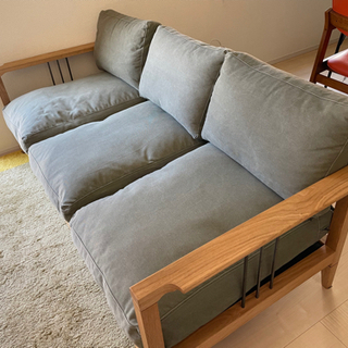 アデペシュ　ソロ　三人掛けソファ