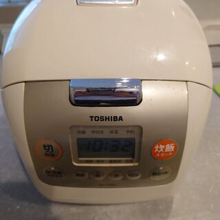 東芝　炊飯器　rc10de 差し上げます