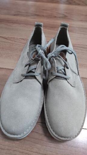 【定価の半額】Clarksスエードシューズ未使用品