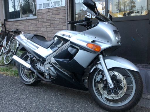 カワサキ　ZZR250 綺麗め格安中型二輪！！
