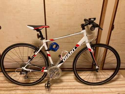 GIANT クロスバイク中古品