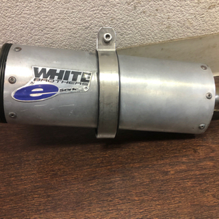 ビームス社製ホワイトブロスマフラーTR250
