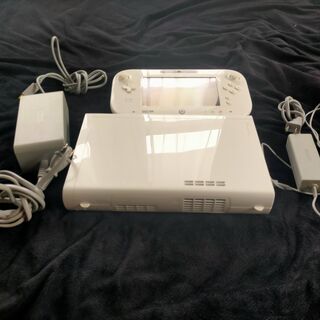 【中古】wii u 32GB本体+ケーブル一式