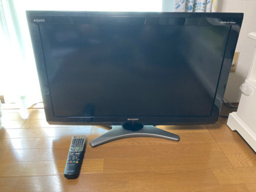 AQUOS 32型　液晶テレビ