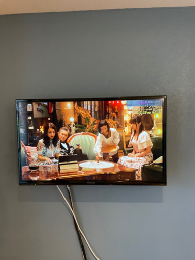 引取限定（横浜市）32型液晶テレビPanasonic TH-32A305 2016年頃購入　壁美人壁掛用