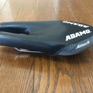 ISM ADAMO ATTACK BLACK ロードバイクトライアスロン サドル