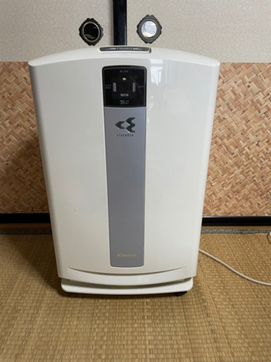 ダイキン 加湿空気清浄機うるおい光クリエールTCK70P-W（DAIKIN