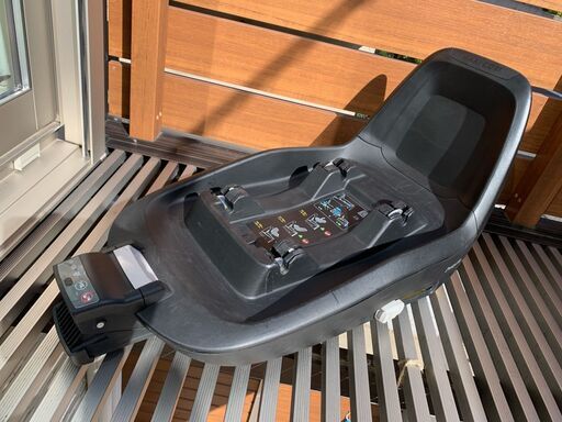 マキシコシ カーシート３点セット　０歳から４歳まで　安全で使えます！