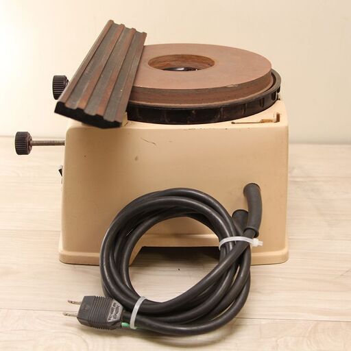 マキタ 刃物研磨機 9820-1 動作品 電動工具 大工道具 (D4200nwxY)