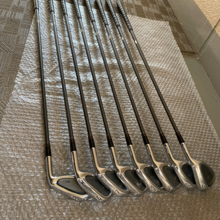 ゴルフクラブのセット、パターはオデッセイ