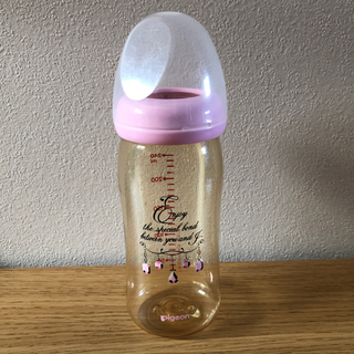 ②Pigeon ピジョン　母乳実感　哺乳瓶　プラスチック　240ml