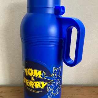 トム＆ジェリー　1.5ℓ ペットボトル　保冷容器　水筒