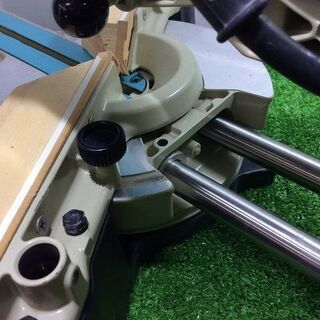 マキタ LS0611FL スライドマルノコ集じん袋無・スライド可動部止め金具欠品【リライズ市川行徳店】【店頭取引限定】【中古】IT3JJ26UEGBS