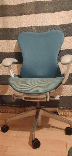 Herman Miller Mirra 2 ターコイズ