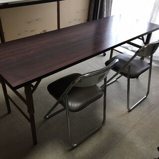 会議用テーブル2台＋パイプ椅子6脚を格安で!!