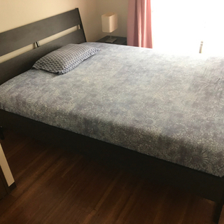 IKEA ベッド+サイドテーブル セット
