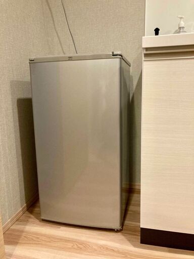 【美品】AQUA　冷蔵庫AQR-81C(S) 2015年製