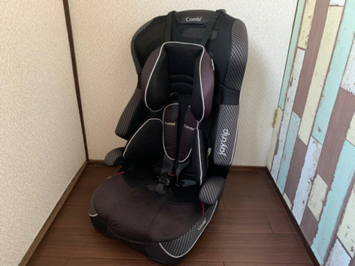 お値下げ！ コンビ ☆ チャイルドシート ジュニアシート ☆ ジョイトリップ エッグショック GC ☆清掃済み ^ ^