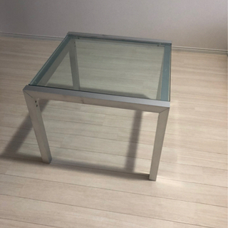 【ネット決済・配送可】ガラステーブル・サイドテーブル