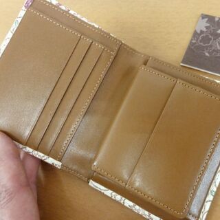 未使用 文庫革　花柄　二つ折り財布　播州姫路革細工　牛革型押し　手彩色　札幌 中央区