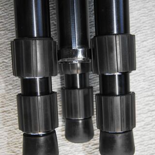 三脚　ＨＵＳＫＹ　三段　美品