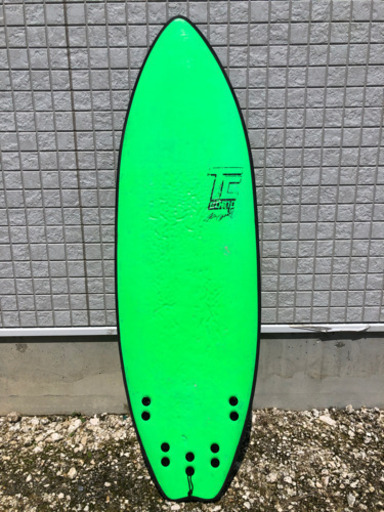 NSPサーフボード 5.6ft フィン付き、クリアデッキ、フィン付属 手渡し希望