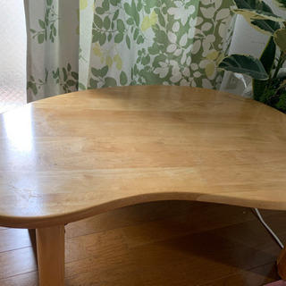 木製ローテーブルと丸椅子のセット