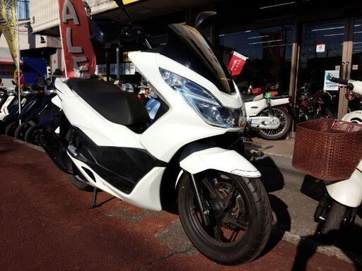 NO.3901　ＰＣＸ１２５（ＪＦ５６）　ＦＩ車　シガーソケット電源　オートシャッターキー　ホワイト　☆彡