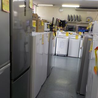 G:977137 2ドア 326L 2021年 ハイアール