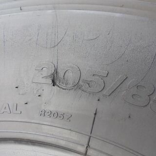 ブリヂストン DURAVIS R205 205/85R16 117/115L LT　6本 8分溝2本と7分溝4本　2020年製造品！