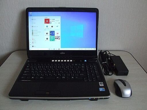 高速SSD120GB搭載　Fujitsu FMV-BIBLO NF/D70 ノートパソコン　(3830)