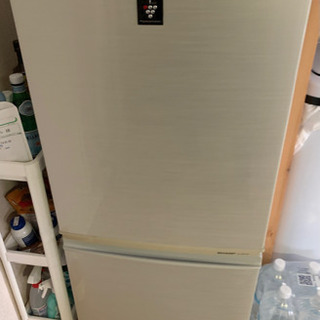 シャープ　プラズマクラスター　冷蔵庫　137L 2012年製