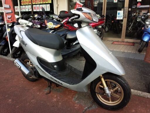 NO.3923　ライブディオＺＸ （ＤＩＯ） ２サイクル　ハネ付き　ディスクブレーキ　キャストホイール　シルバー　☆彡