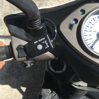 YAMAHA シグナスX 車体 ヒートグリップ、バックレスト付き❗️全国配送可能❗️ YAMAHA シグナスX 車体 グリップヒーター付き❗️美車❗️全国配送可能❗️