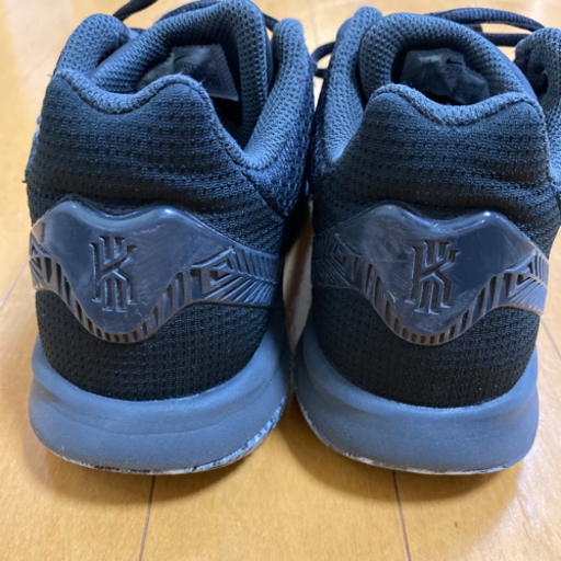 Nike ナイキカイリーバッシュスニーカー カビゴン 砺波の家具の中古あげます 譲ります ジモティーで不用品の処分